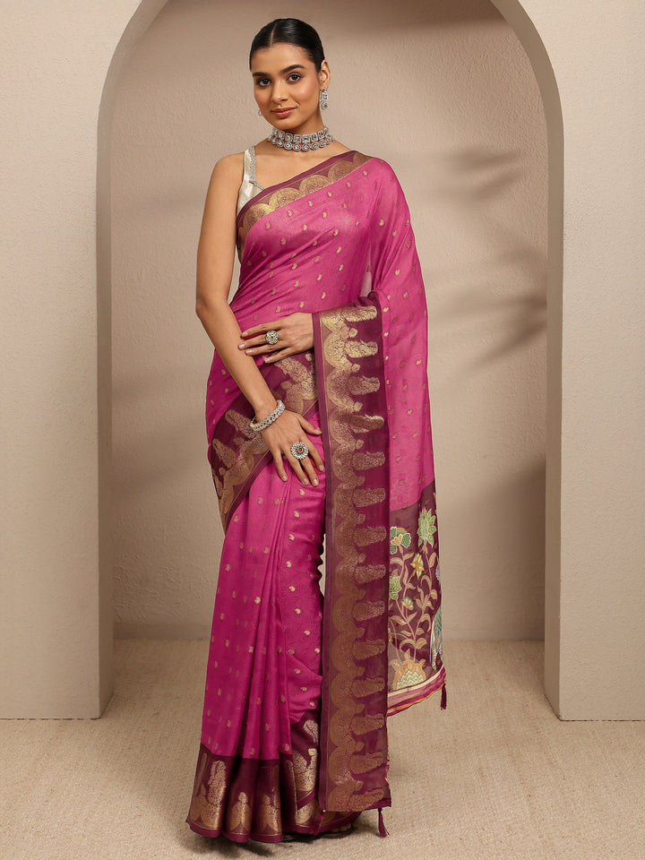 Pink Ethnic Motifs Printed Silk Blend Saree With Unstitched Blouse Piece