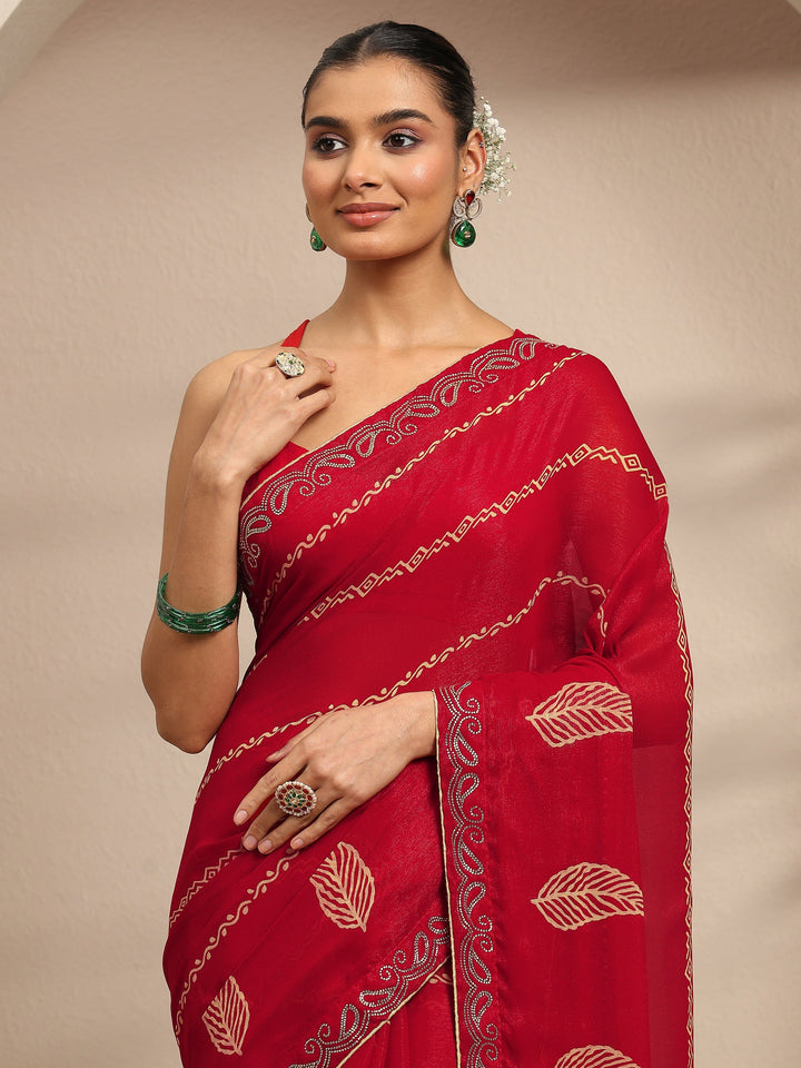 Red Ethnic Motifs Printed Silk Blend Saree With Unstitched Blouse Piece