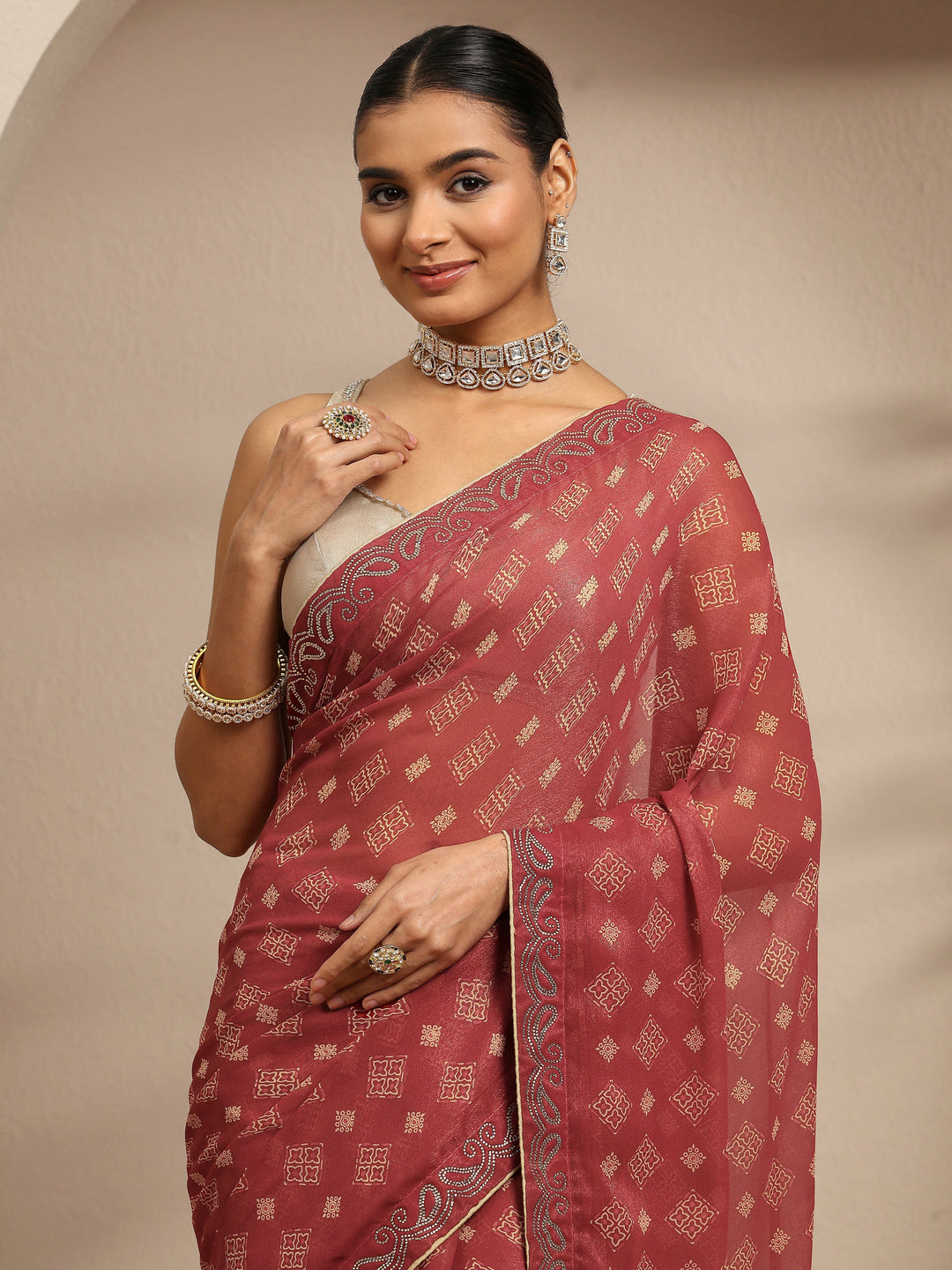 Brown Ethnic Motifs Printed Silk Blend Saree With Unstitched Blouse Piece