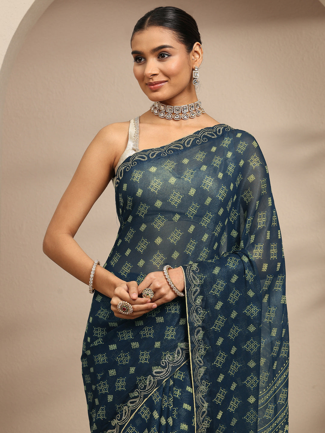 Navy Blue Ethnic Motifs Printed Silk Blend Saree With Unstitched Blouse Piece
