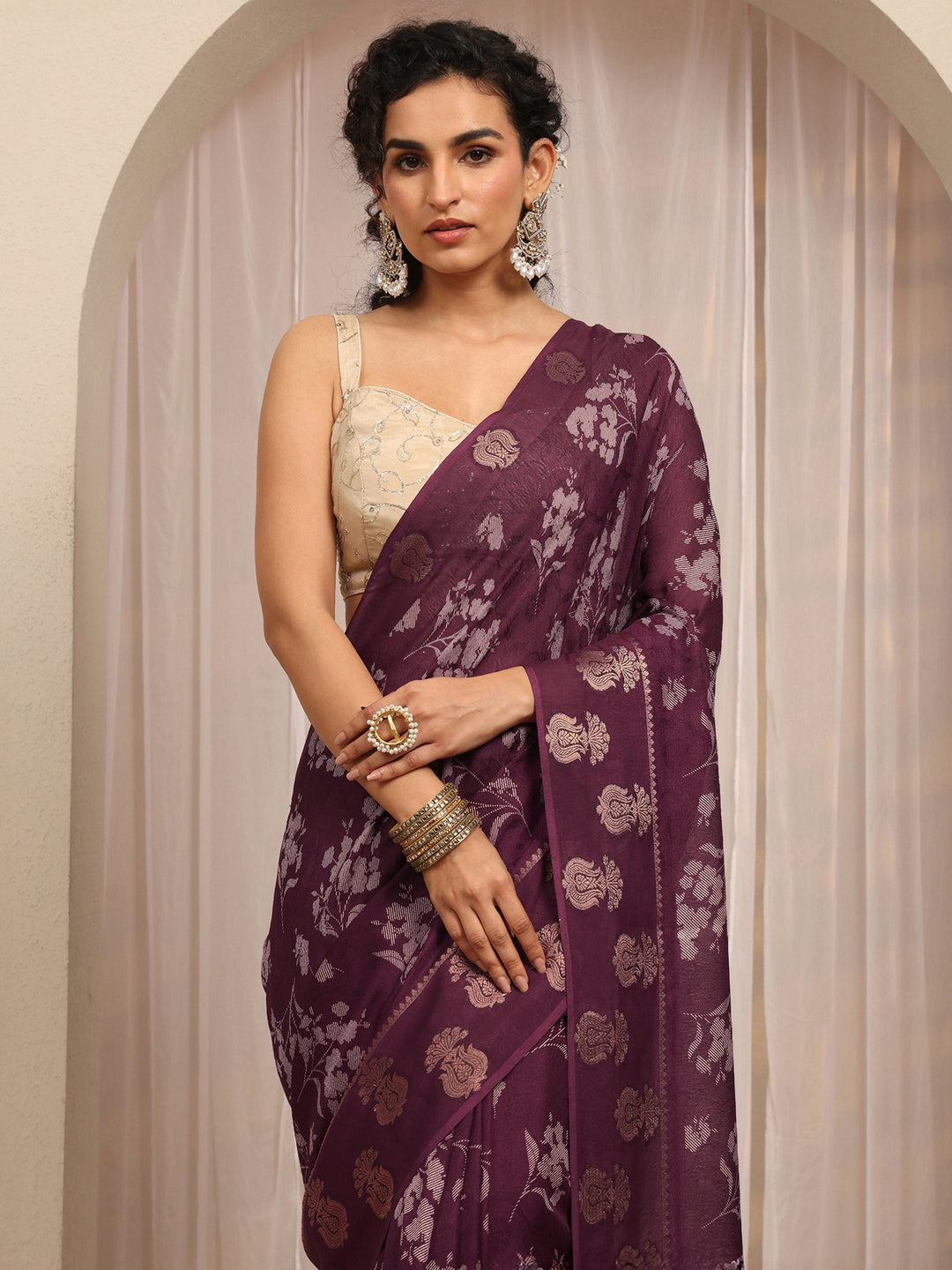Maroon Floral Printed Silk Blend Saree With Unstitched Blouse Piece
