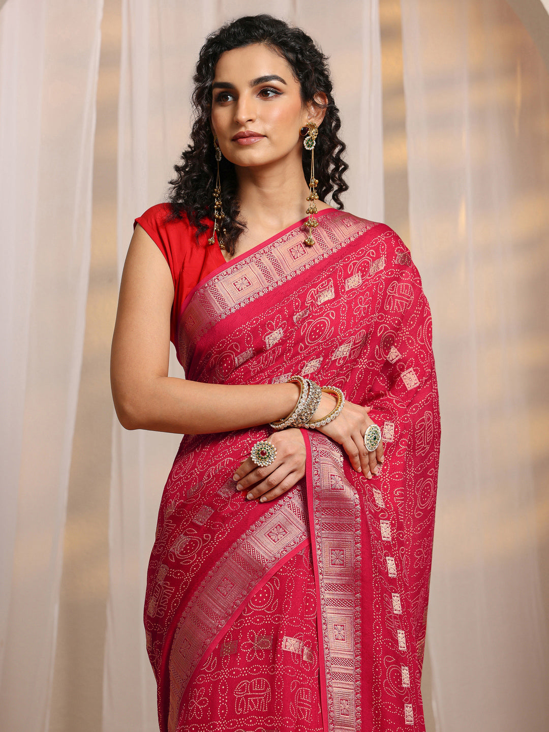 Red Bandhani Printed Silk Blend Saree 
With Unstitched Blouse Piece