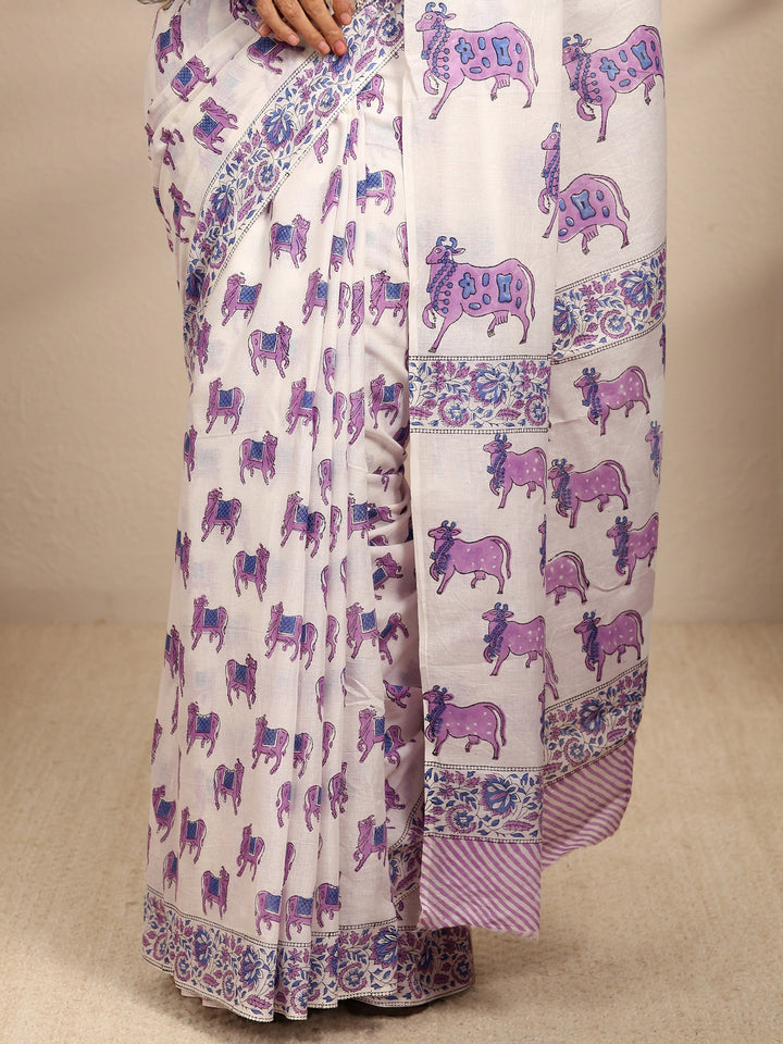 White Ethnic Motifs Printed Cotton Blend Saree With Unstitched Blouse Piece