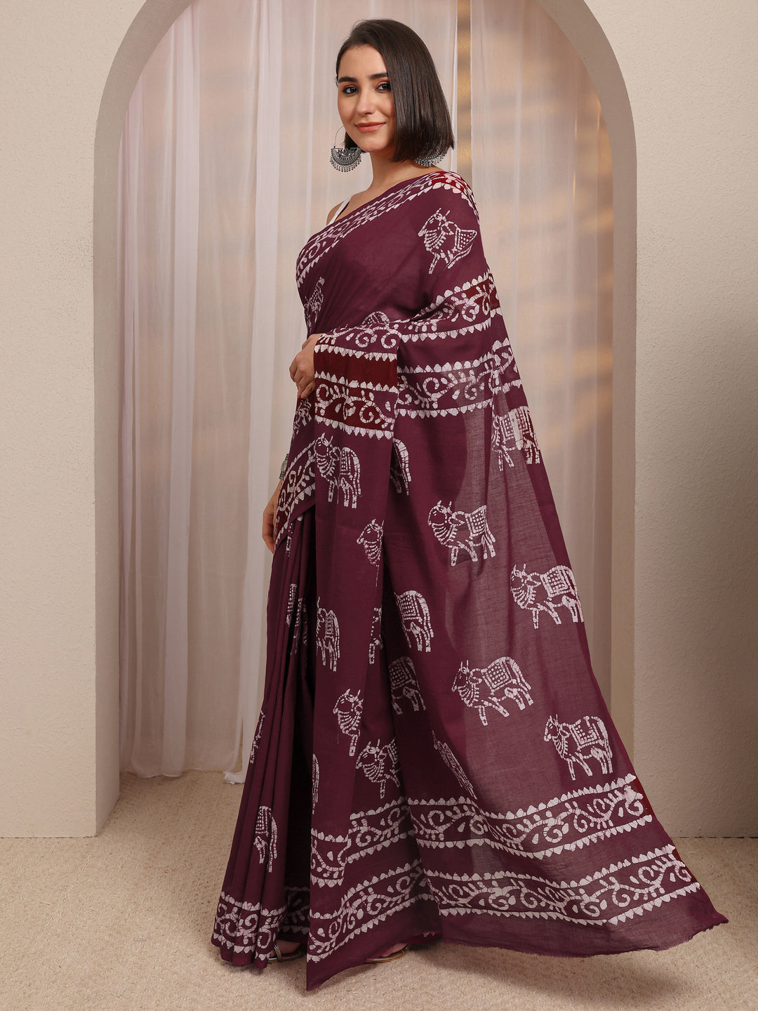 Maroon Printed Cotton Saree 
With Unstitched Blouse Piece