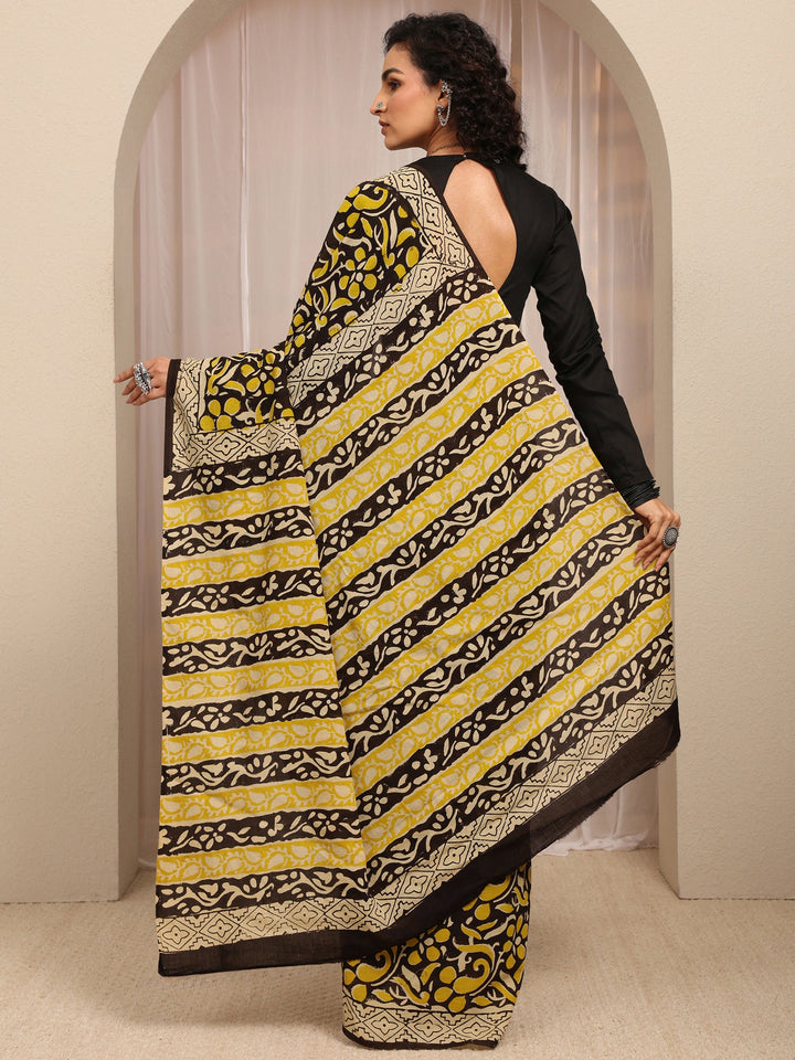Black Floral Printed Cotton Blend Saree With Unstitched Blouse Piece