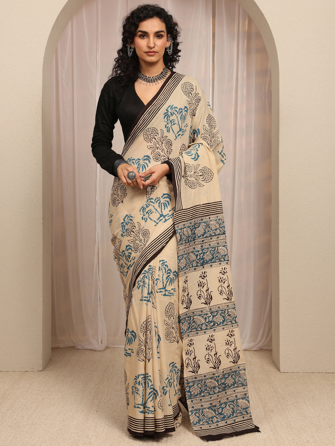 Beige Floral Printed Cotton Blend Saree With Unstitched Blouse Piece
