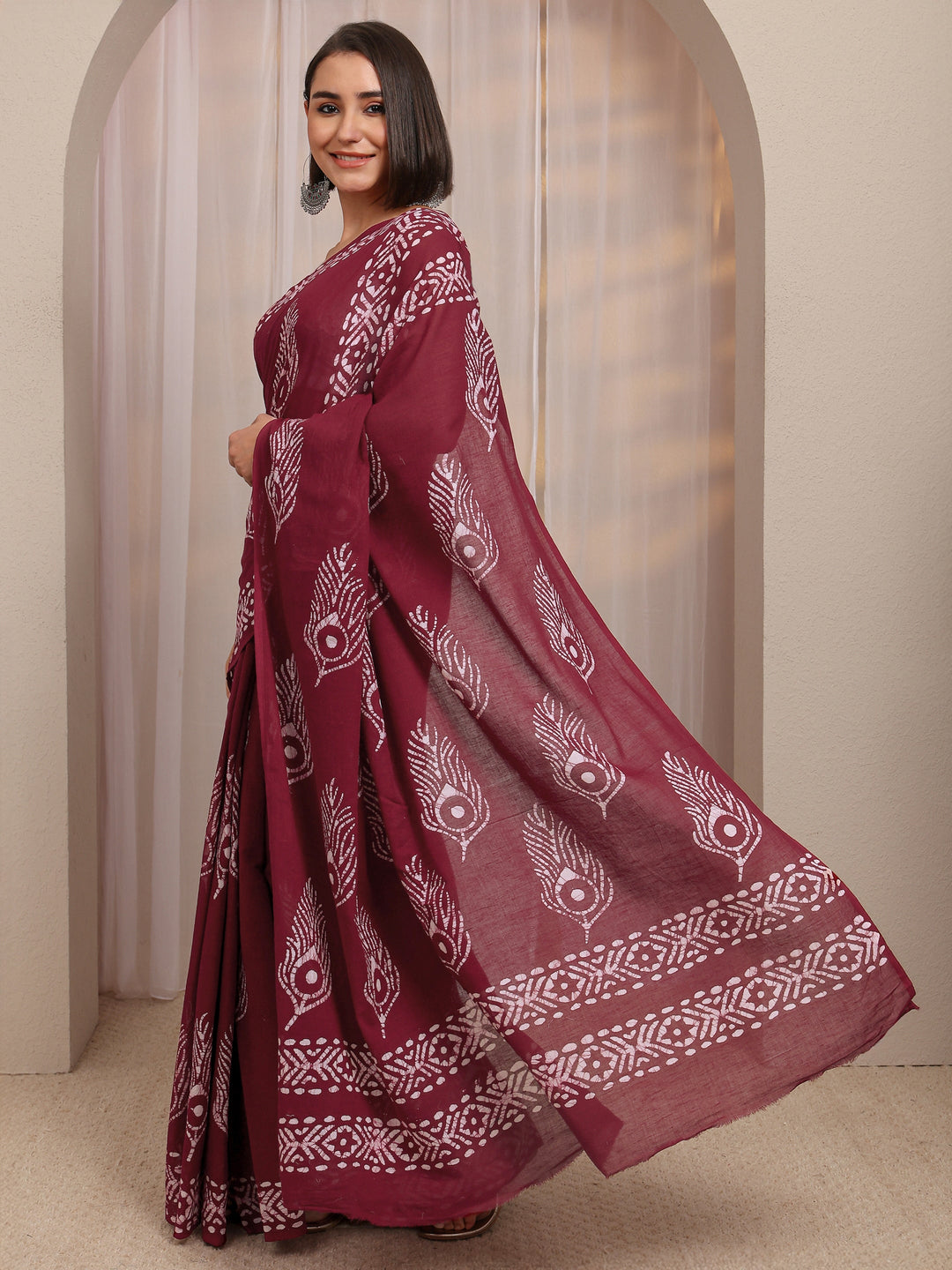 Maroon Printed Cotton Saree 
With Unstitched Blouse Piece