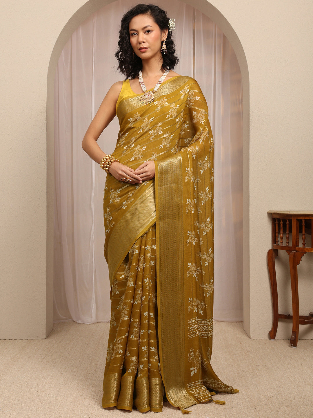 Mustard Floral Printed Silk Blend Saree With Unstitched Blouse Piece