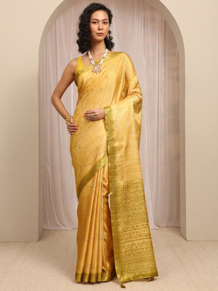 Mustard Floral Printed Silk Blend Saree With Unstitched Blouse Piece