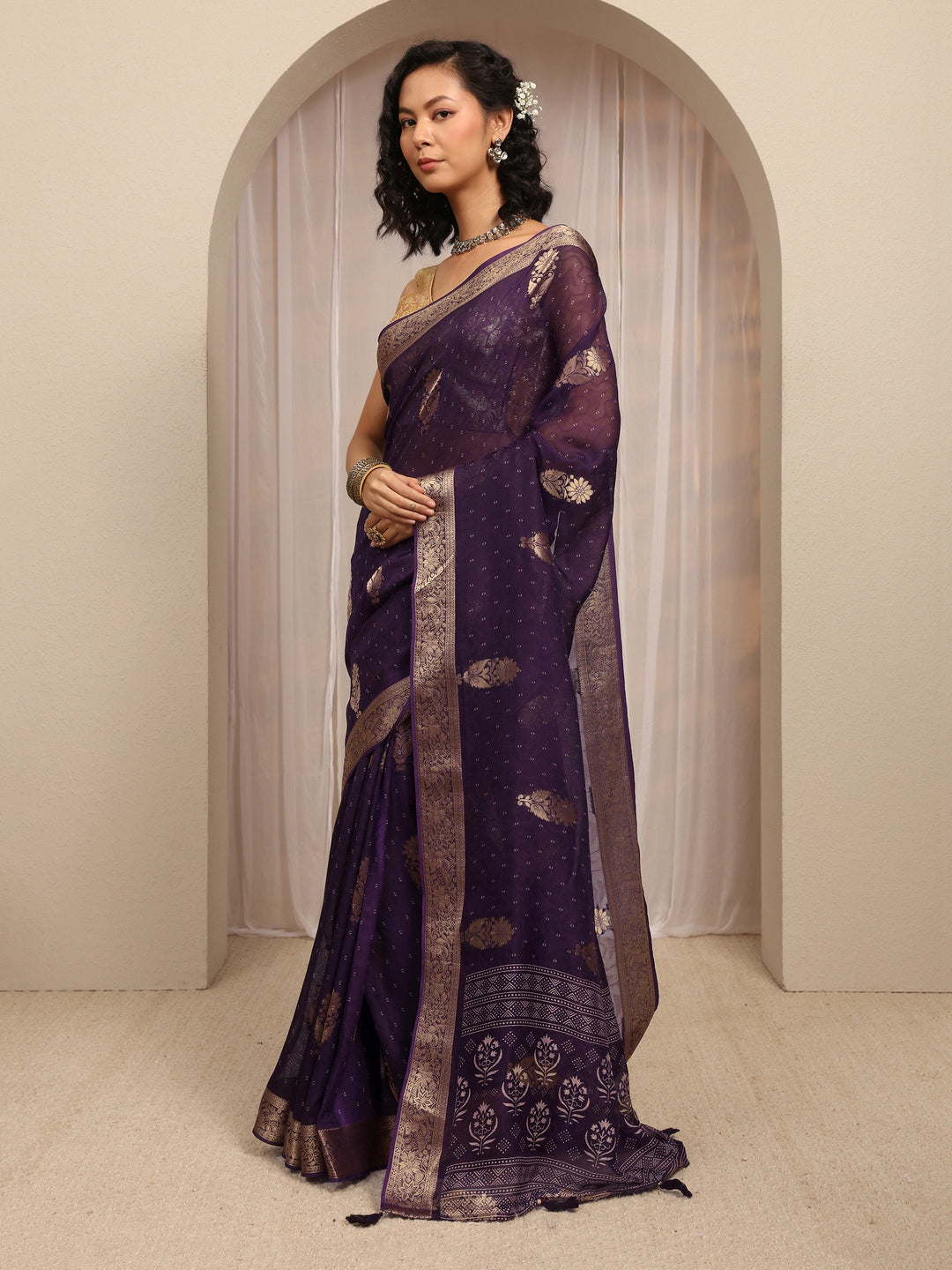 Purple Floral Woven Design Silk Blend Saree With Unstitched Blouse Piece
