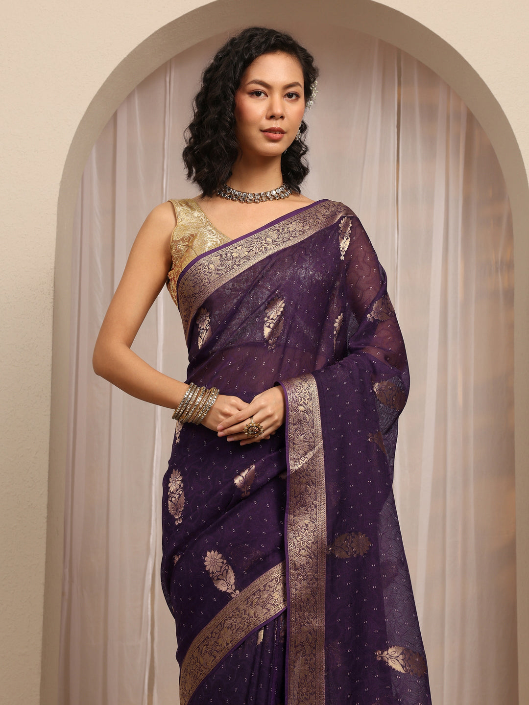 Purple Floral Woven Design Silk Blend Saree With Unstitched Blouse Piece