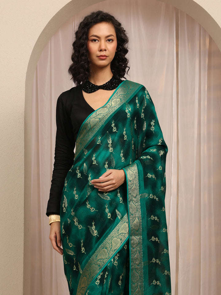 Green Floral Printed Silk Blend Saree With Unstitched Blouse Piece