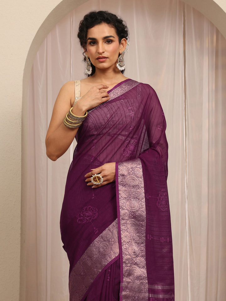 Burgundy Floral Woven Design Silk Blend Saree With Unstitched Blouse Piece