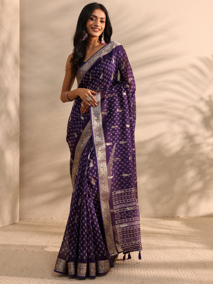 Purple Floral Printed Silk Blend Saree 
With Unstitched Blouse Piece
