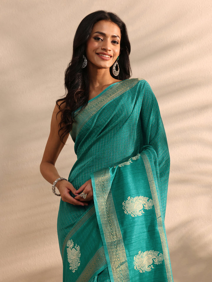 Green Printed Silk Blend Saree 
With Unstitched Blouse Piece