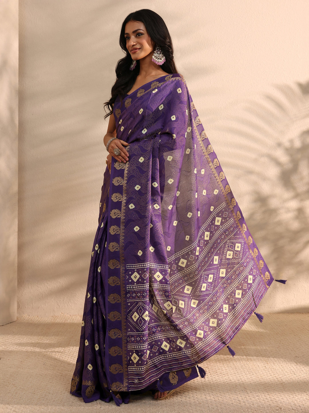 Purple Bandhani Printed Silk Blend Saree 
With Unstitched Blouse Piece