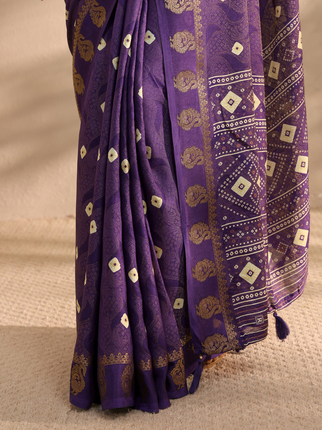 Purple Bandhani Printed Silk Blend Saree 
With Unstitched Blouse Piece