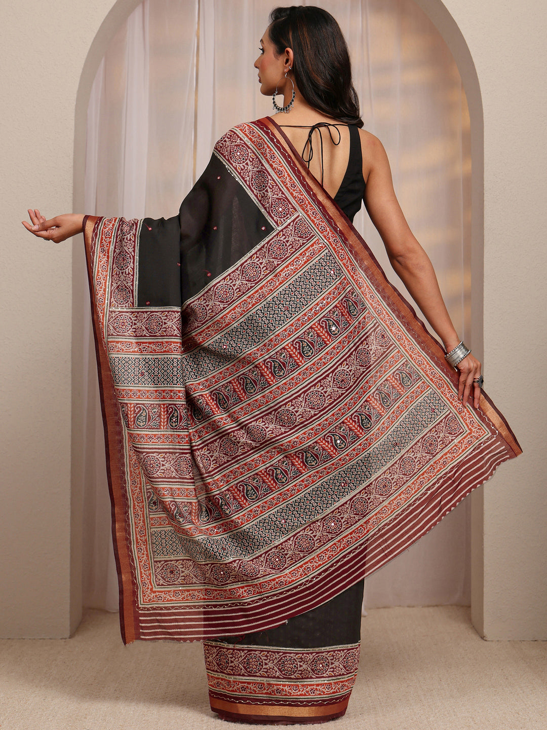 Black Mirror Work Silk Blend Saree 
With Unstitched Blouse Piece
