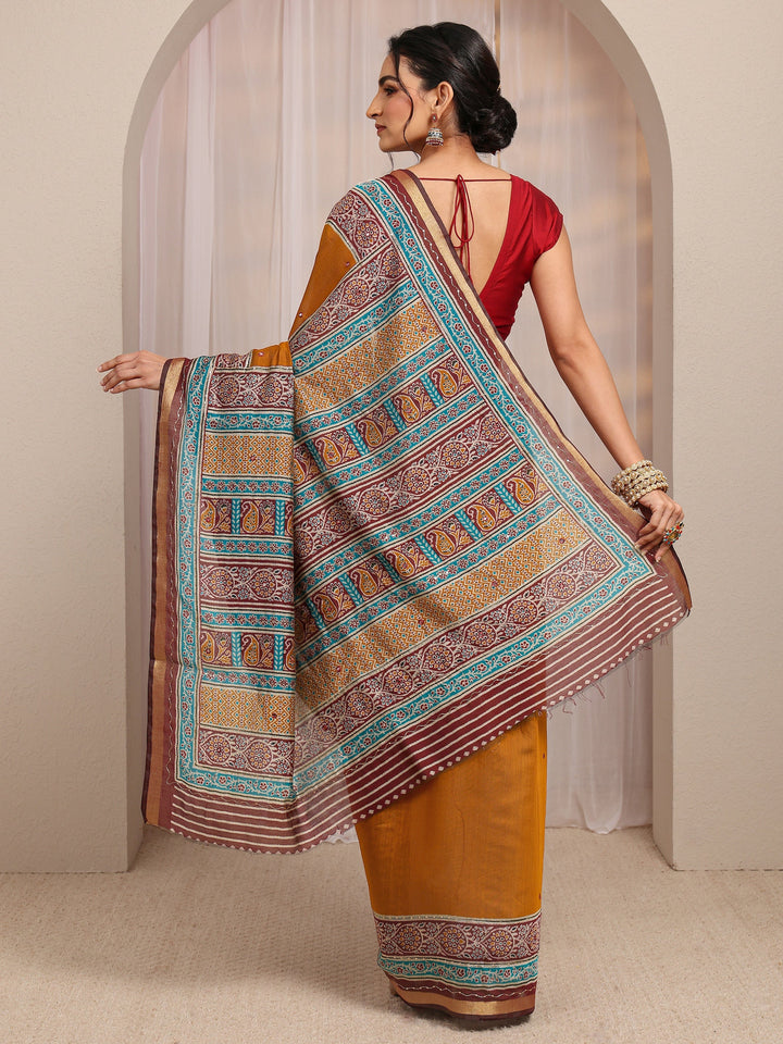 Mustard Solid Silk Blend Saree With Unstitched Blouse Piece