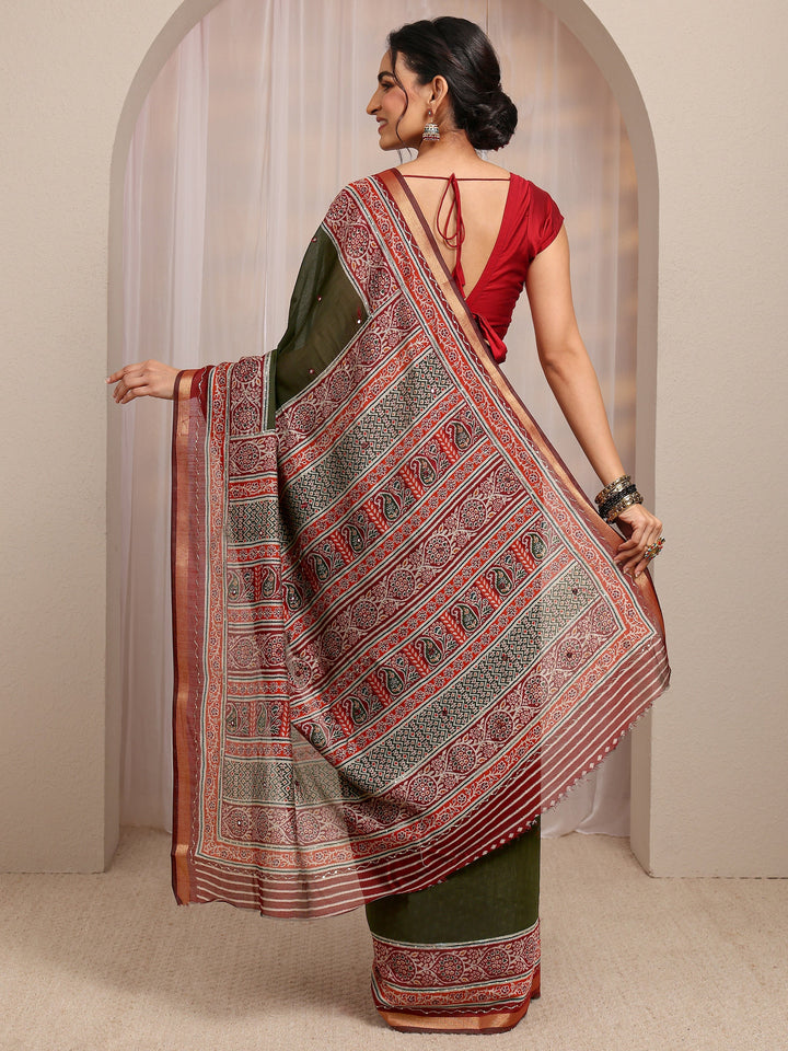 Green Solid Silk Blend Saree With Unstitched Blouse Piece
