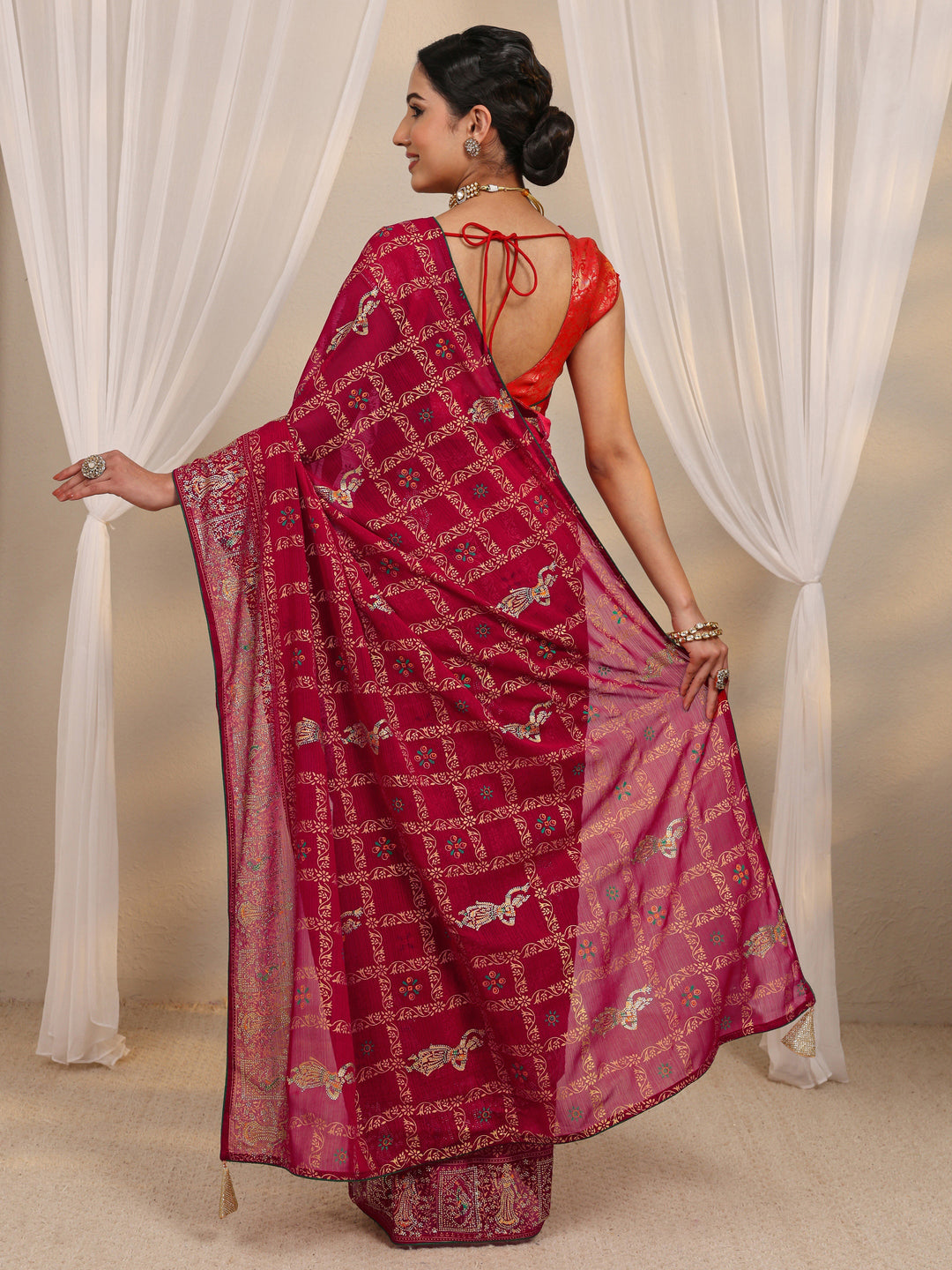 Pink Ethnic Printed Silk Blend Saree With Unstitched Blouse Piece