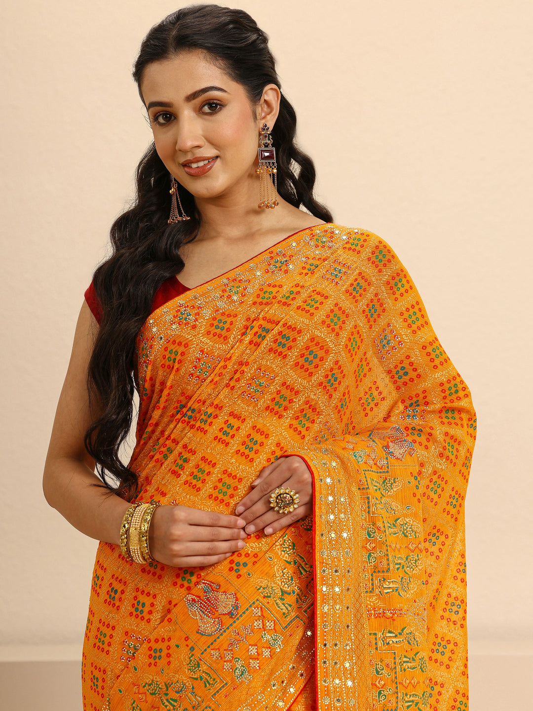 Mustard Bandhani Printed Silk Blend Saree With Unstitched Blouse Piece