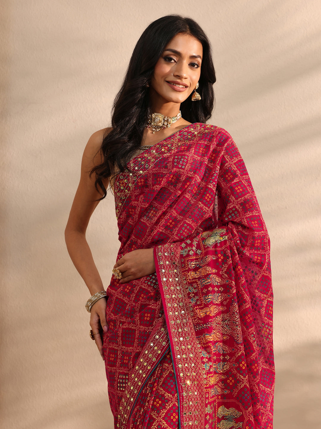 Red Bandhani Printed Silk Blend Saree With Unstitched Blouse Piece