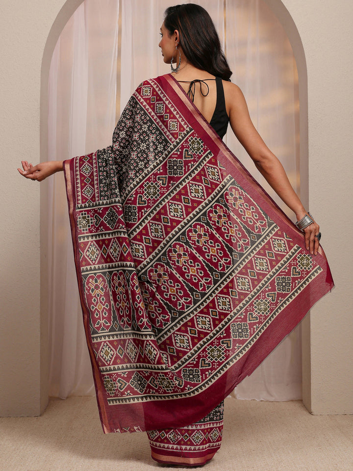 Black Ethnic Motif Printed Silk Blend Saree 
With Unstitched Blouse Piece