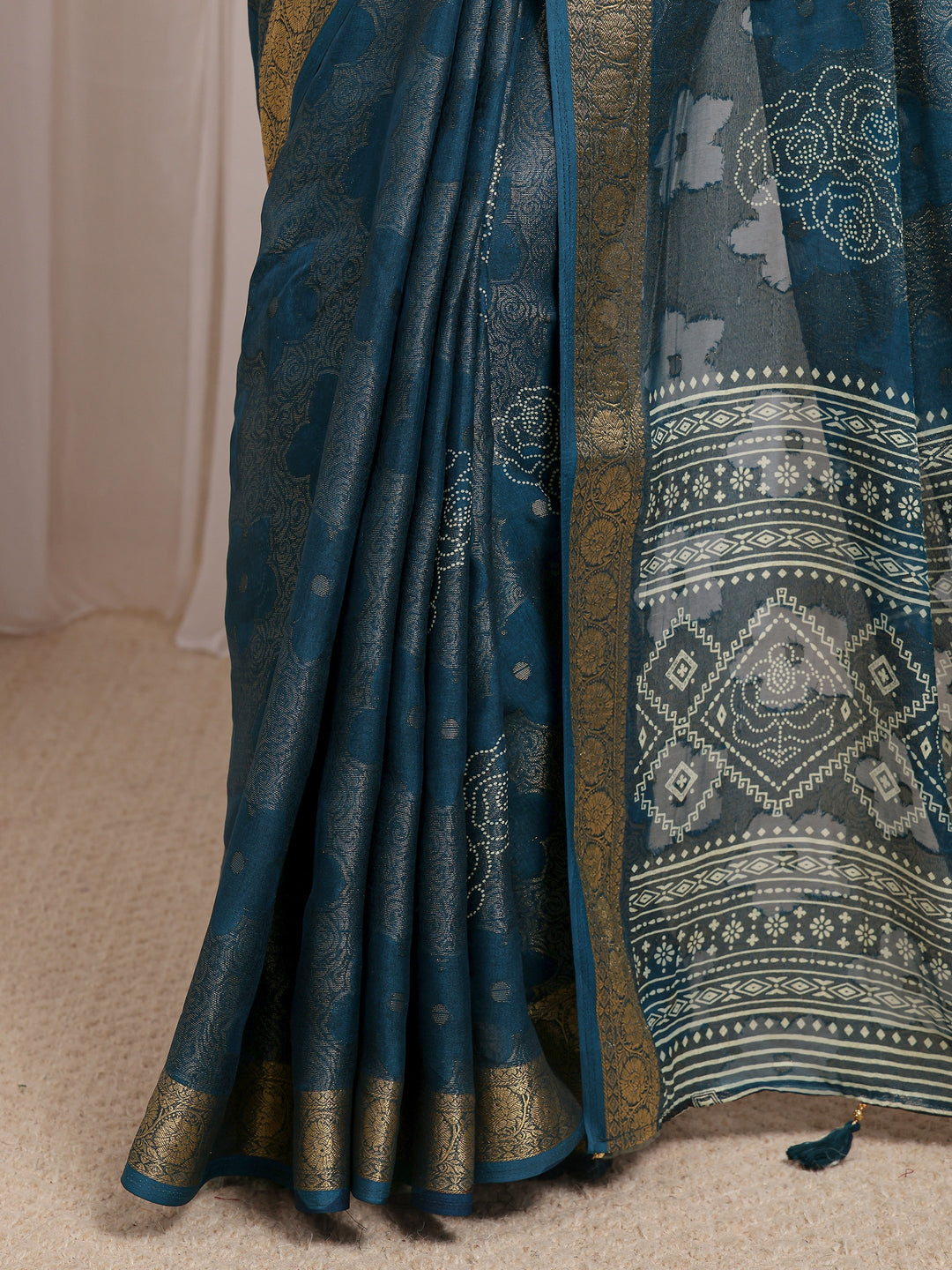 Navy Blue Floral Woven Design Silk Blend Saree With Unstitched Blouse Piece