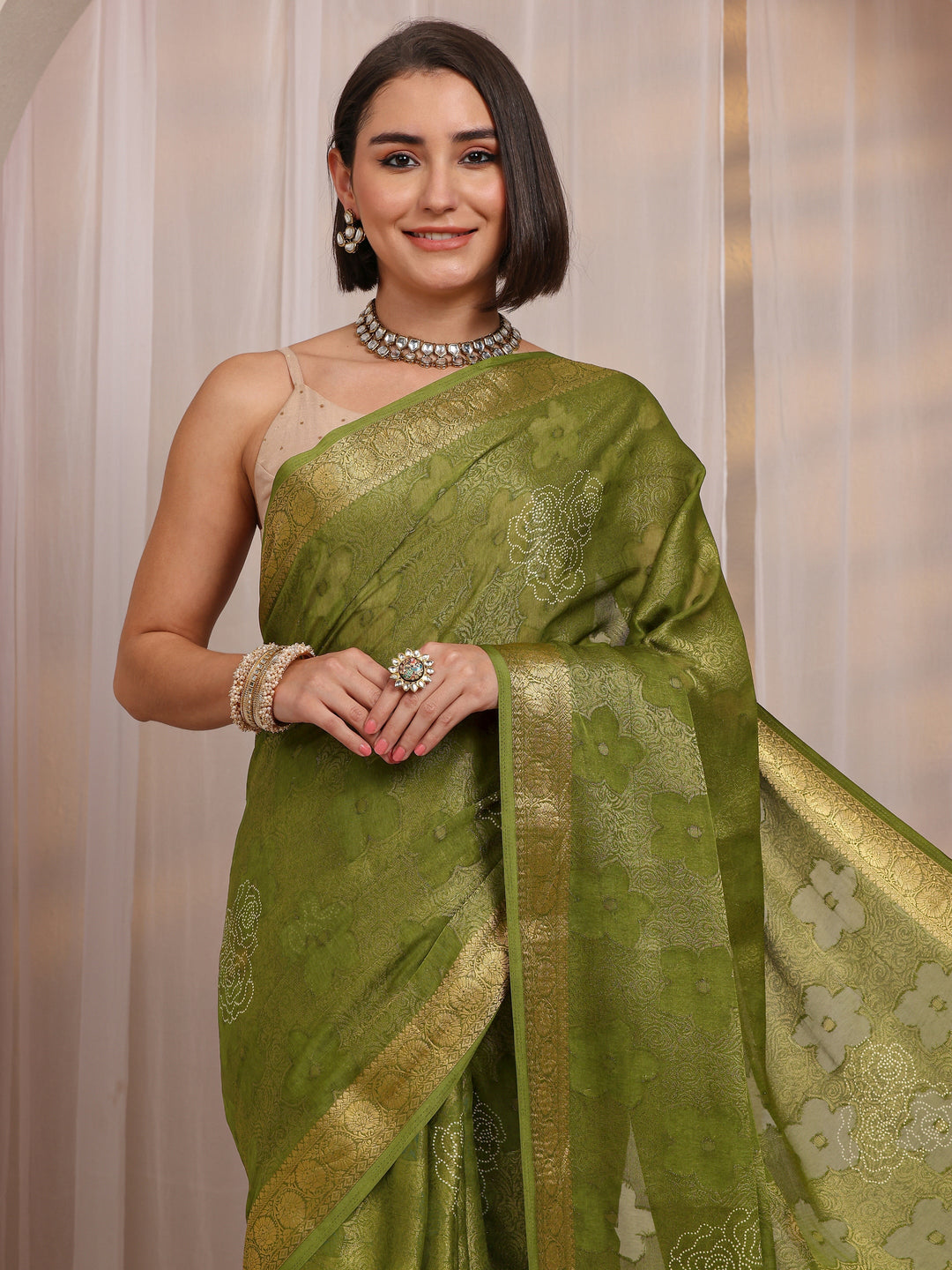 Green Floral Woven Design Jacquard Silk Blend Saree With Unstitched Blouse Piece