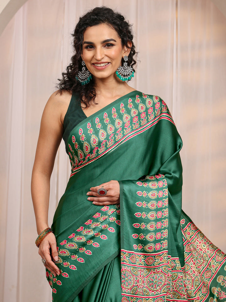Green Ethnic Motif Silk Blend Saree 
With Unstitched Blouse Piece