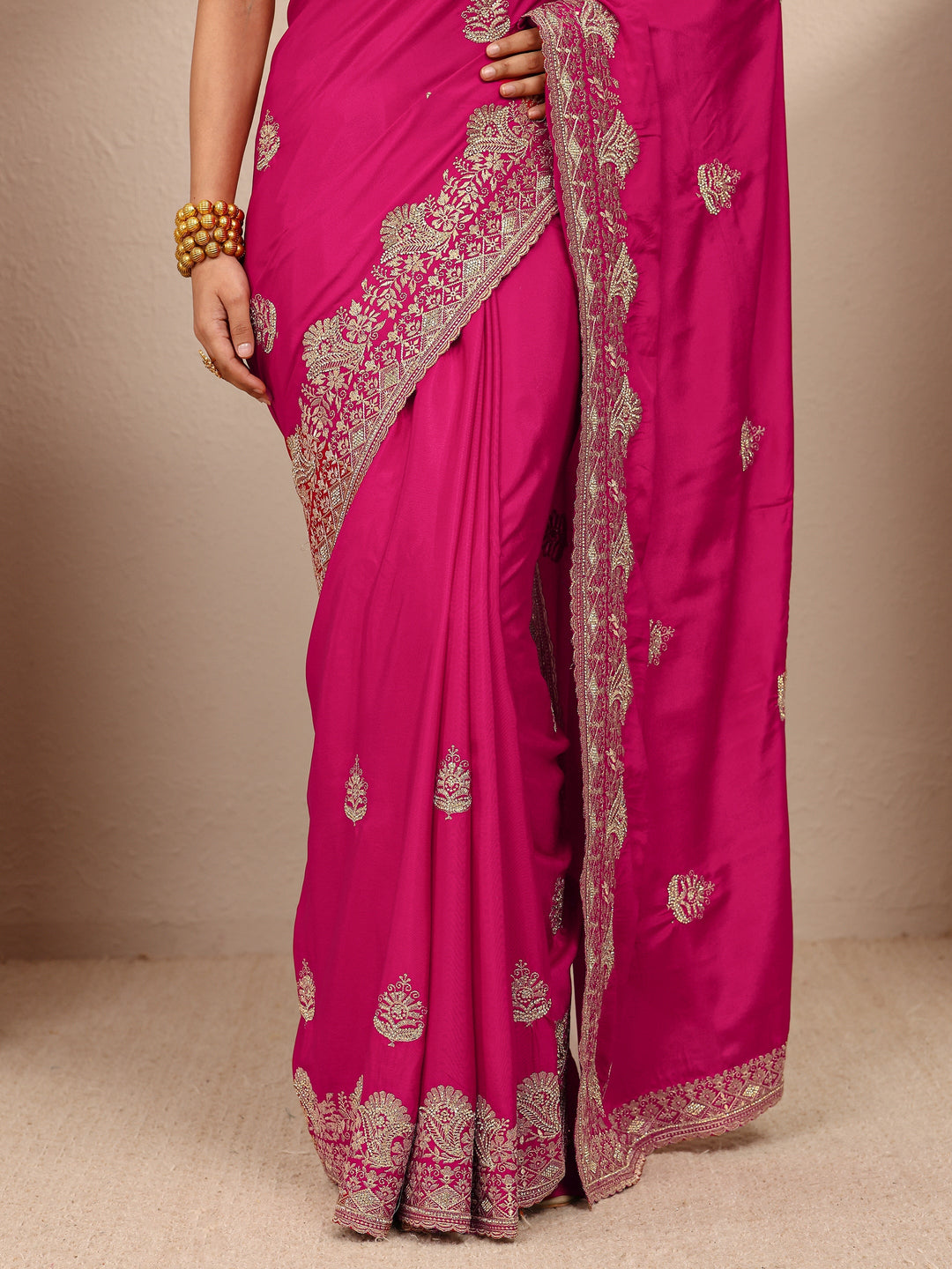 Pink Ethnic Motif  Embroidered Silk Blend Saree With Unstitched Blouse Piece