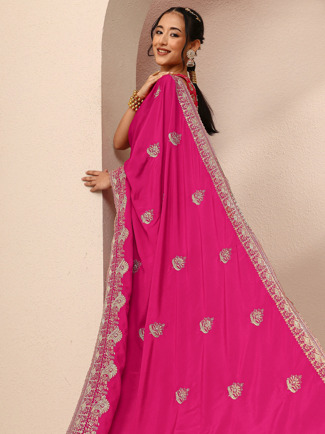 Pink Ethnic Motif  Embroidered Silk Blend Saree With Unstitched Blouse Piece