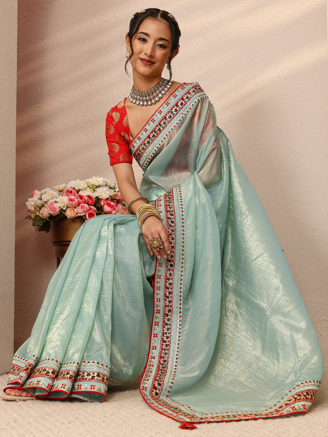 Blue Solid Silk Blend Saree With Unstitched Blouse Piece