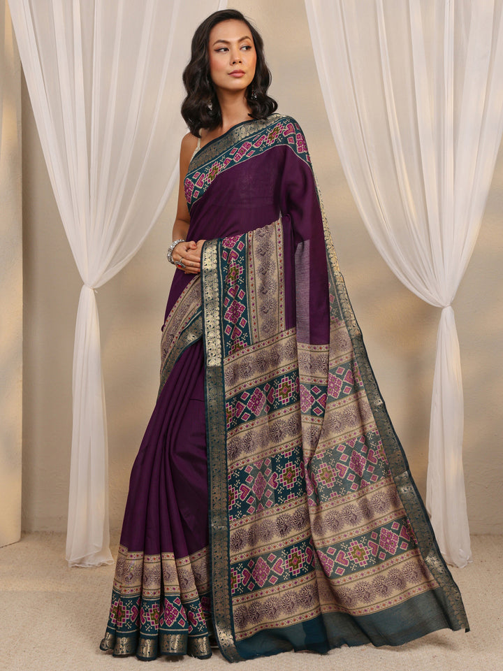 Burgundy Ethnic Printed Silk Blend Saree With Unstitched Blouse Piece