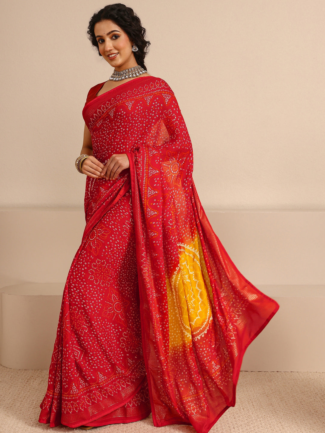Red Bandhani Printed Silk Blend Saree With Unstitched Blouse Piece