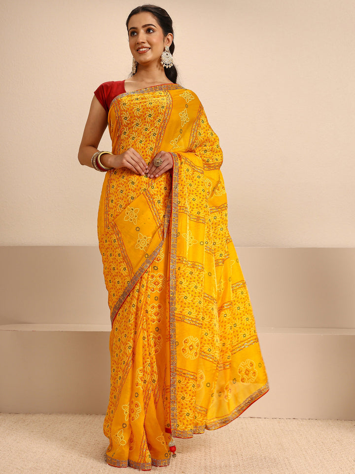 Mustard Bandhani Printed Silk Blend Saree With Unstitched Blouse Piece
