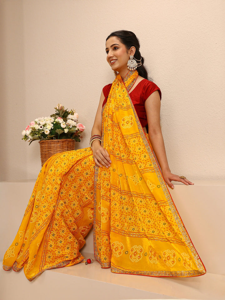 Mustard Bandhani Printed Silk Blend Saree With Unstitched Blouse Piece