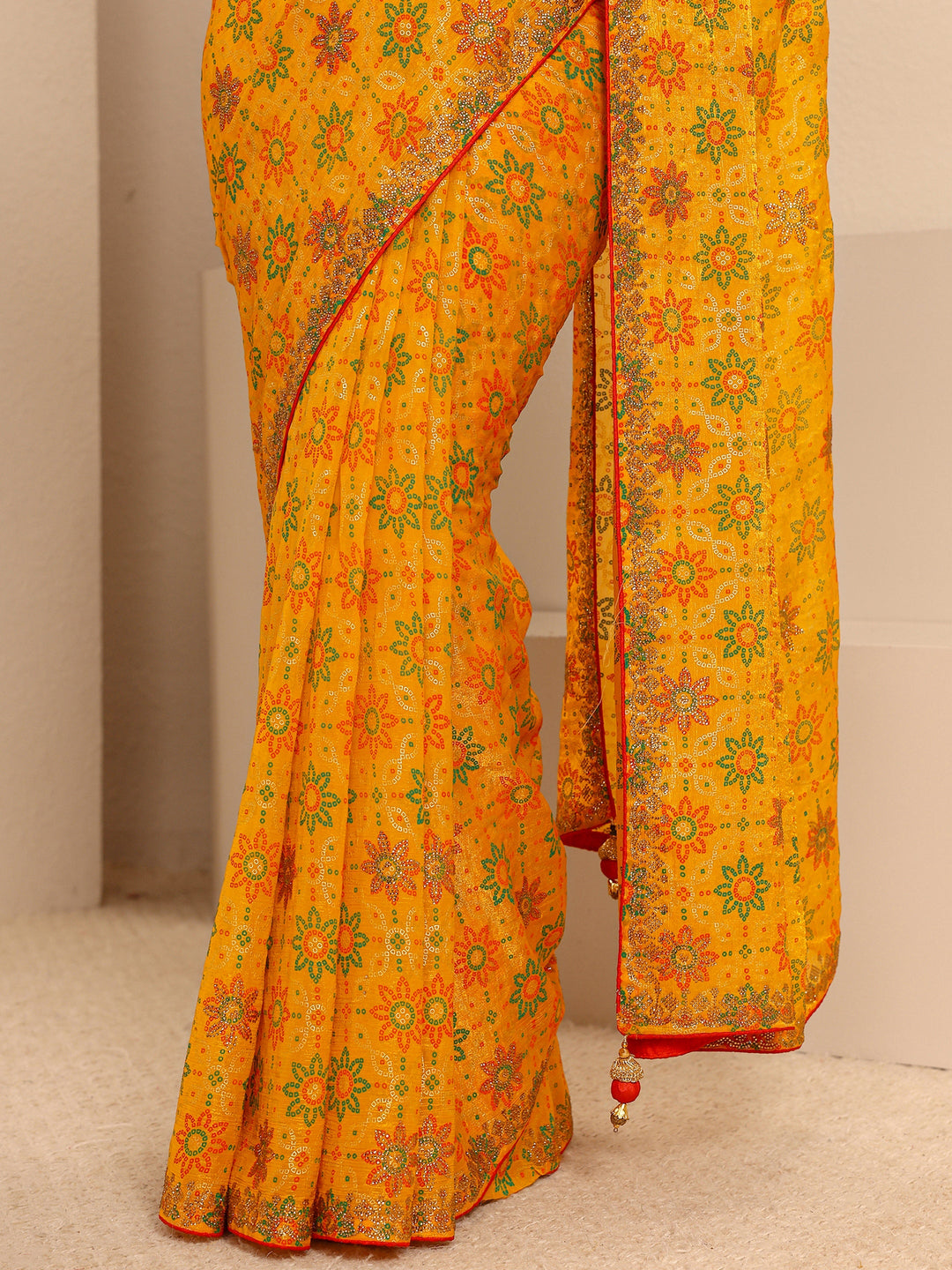 Mustard Bandhani Printed Silk Blend Saree  With Unstitched Blouse Piece