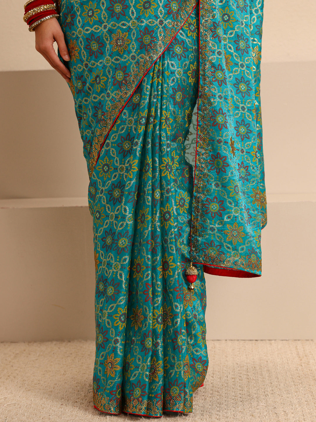 Blue Bandhani Printed Silk Blend Saree With Unstitched Blouse Piece