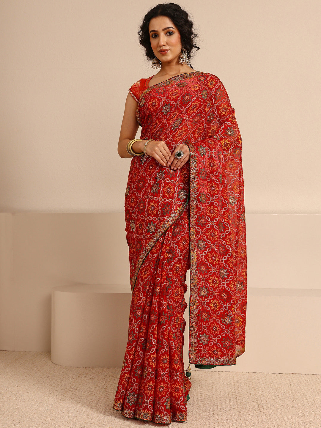 Red Bandhani Printed Silk Blend Saree With Unstitched Blouse Piece