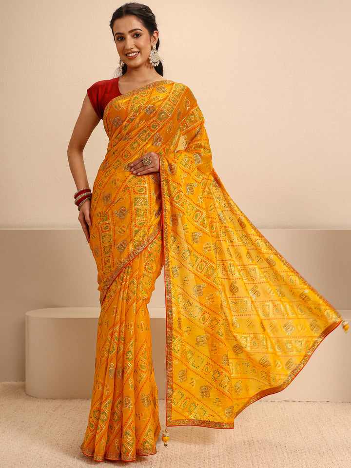 Mustard Bandhani Printed Silk Blend Saree With Unstitched Blouse Piece