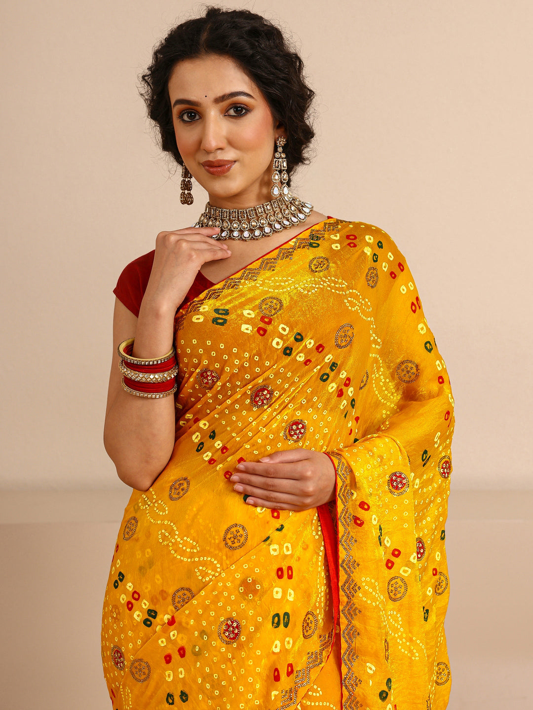 Mustard Bandhani Printed Silk Blend Saree With Unstitched Blouse Piece