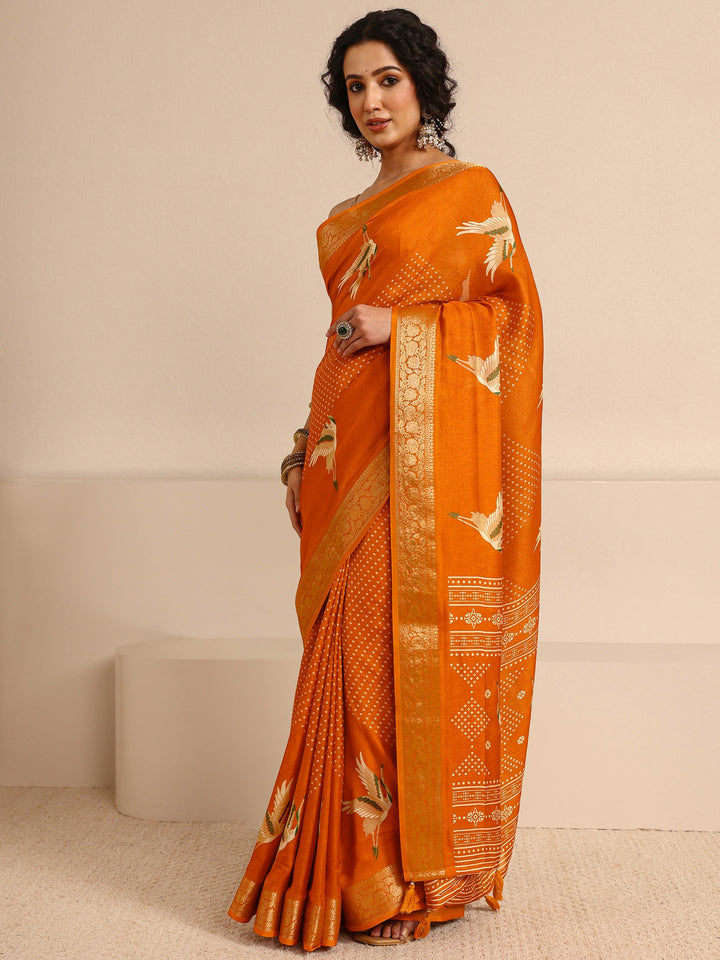 Orange Quirky Printed Silk Blend Saree With Unstitched Blouse Piece