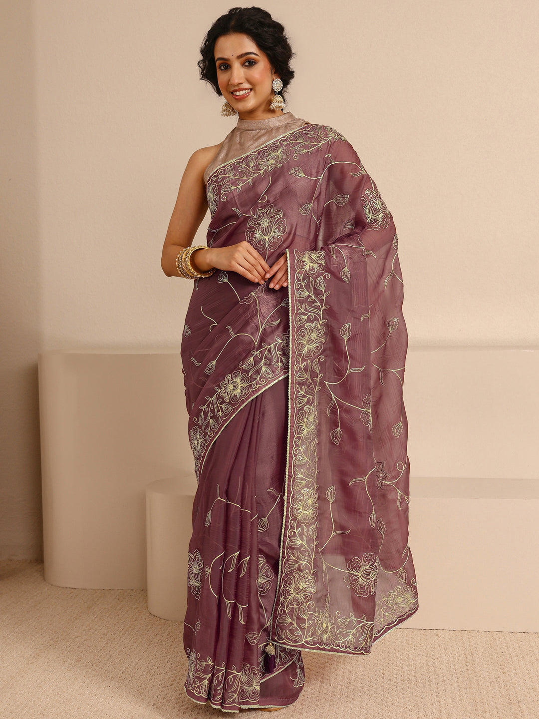 Mauve Floral Embellished Silk Blend Saree With Unstitched Blouse Piece