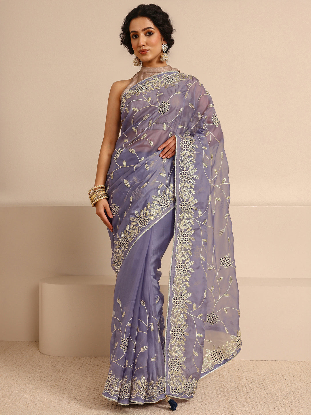 Lavender Floral Embellished Silk Blend Saree With Unstitched Blouse Piece