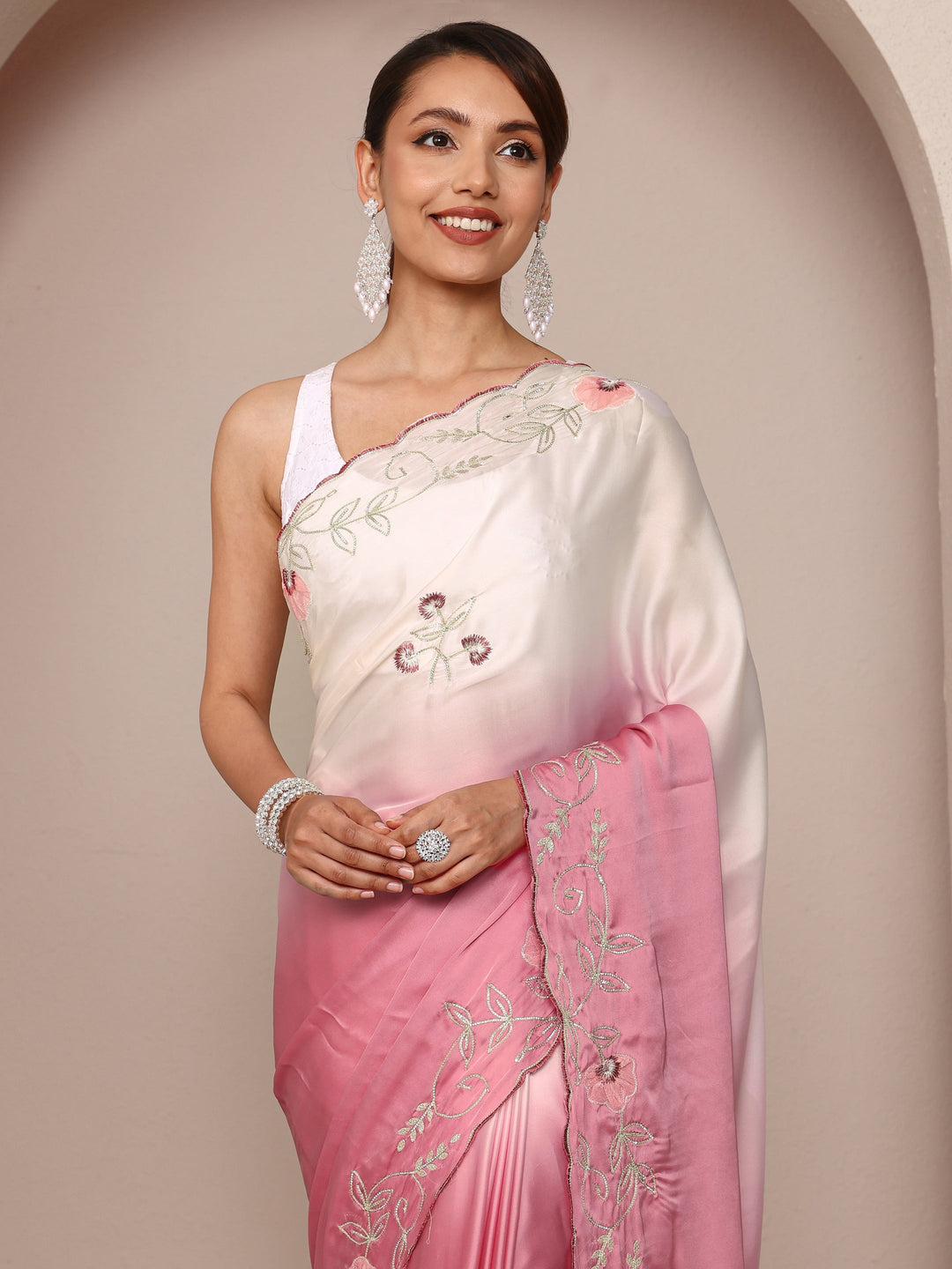 Pink Floral Embroidered Silk Blend Ombre Saree
With Unstitched Blouse Piece
