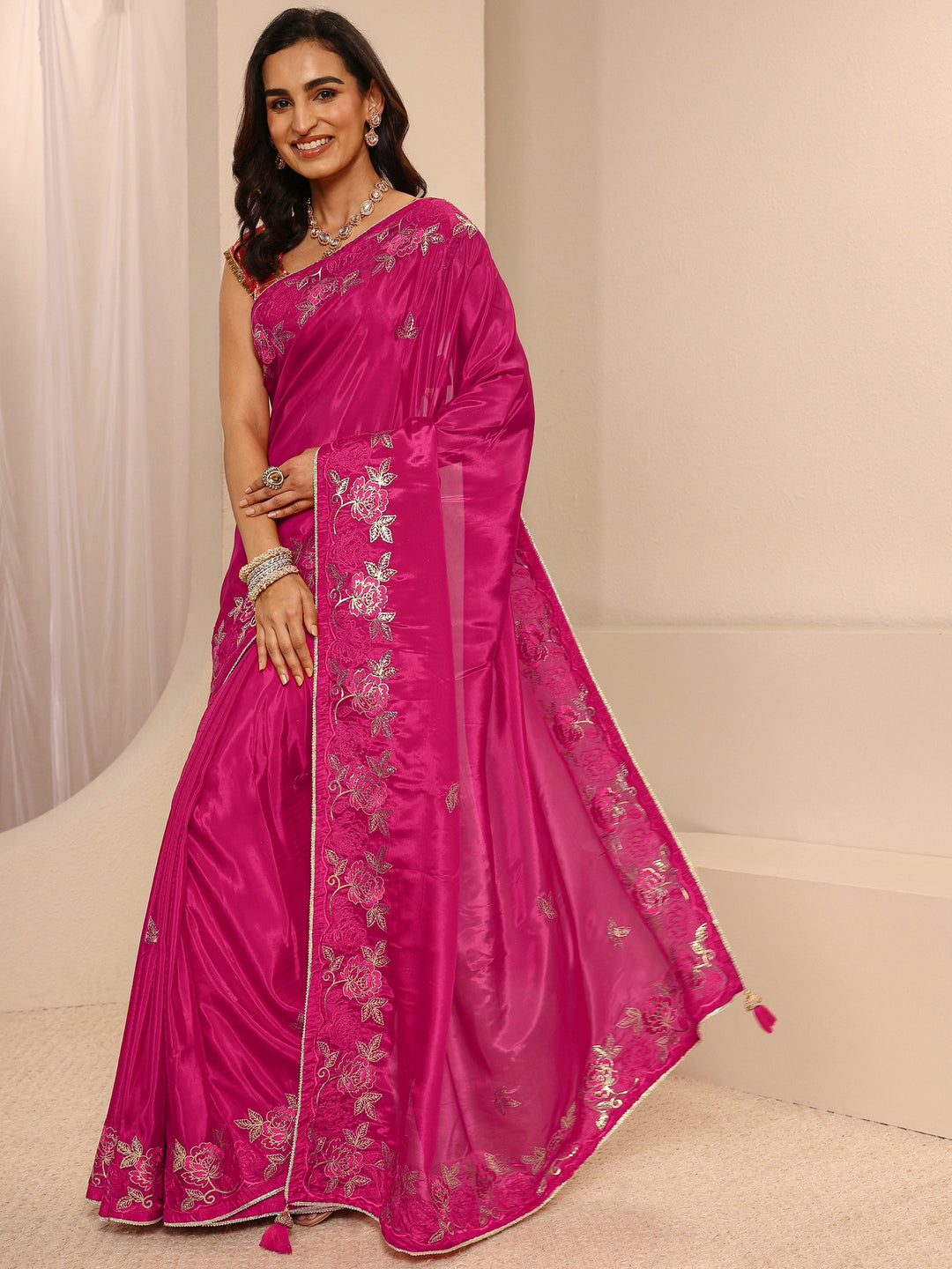 Pink Floral Embellished Silk Blend Saree With Unstitched Blouse Piece