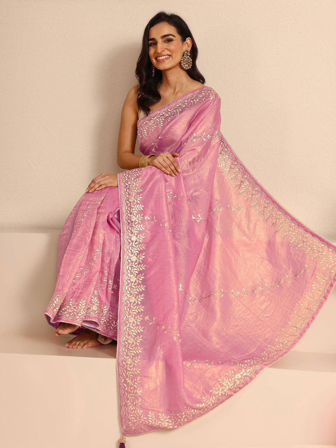 Pink Floral Embellished Silk Blend Saree With Unstitched Blouse Piece