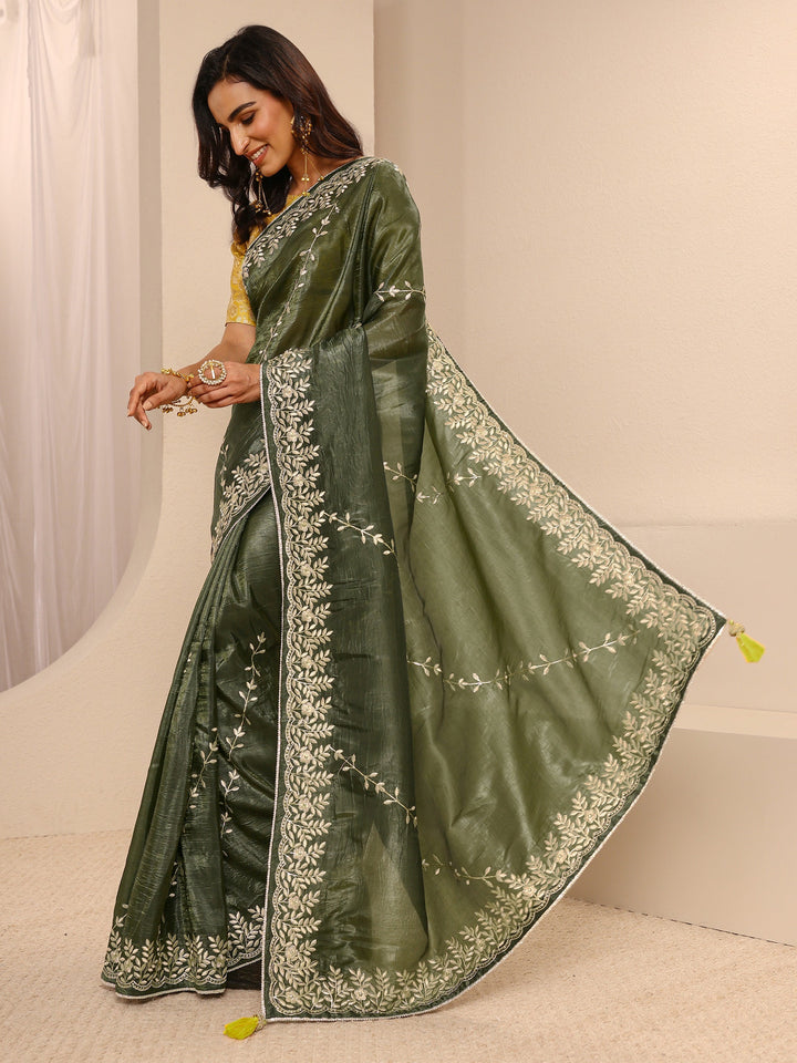 Green Embellished Silk Blend Saree With Unstitched Blouse Piece